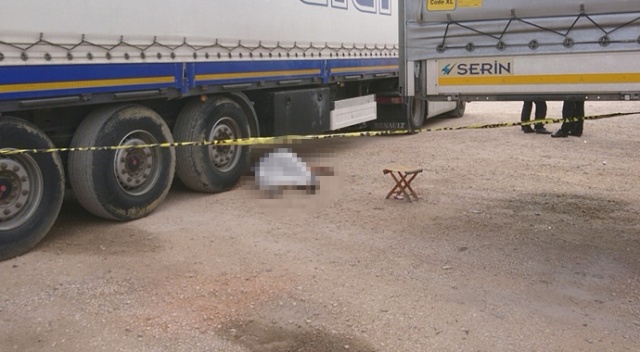 Uzun yoldan geldi kalbine yenik düştü Uzun yoldan geldi kalbine yenik düştü