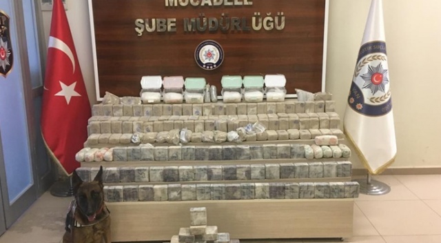 Van'da 99 kilogram uyuşturucu ele geçirildi Van'da 99 kilogram uyuşturucu ele geçirildi