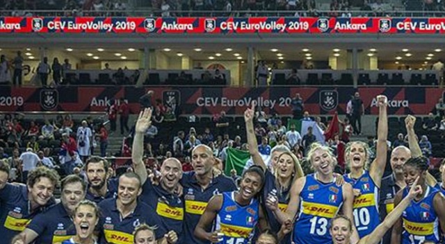 Voleybolda İtalya Avrupa üçüncüsü Voleybolda İtalya Avrupa üçüncüsü