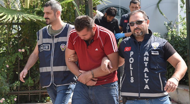 Yaşlı kadının 820 bin lirasını dolandıran şüpheliler yakalandı