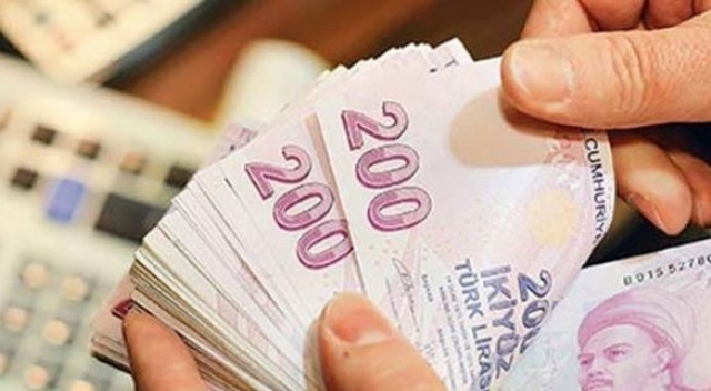 Zimmetine geçirdiği 1 milyon 143 bin TL ile bahis oynadı Zimmetine geçirdiği 1 milyon 143 bin TL ile bahis oynadı