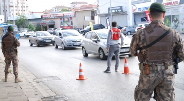 &#039;Türkiye Güven Huzur-5&#039; uygulamasında aranan bin 419 kişi yakalandı