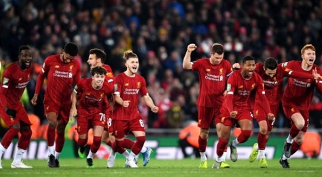 10 gollü çılgın maçta Liverpool, Arsenal'ı penaltılarla geçti 10 gollü çılgın maçta Liverpool, Arsenal'ı penaltılarla geçti