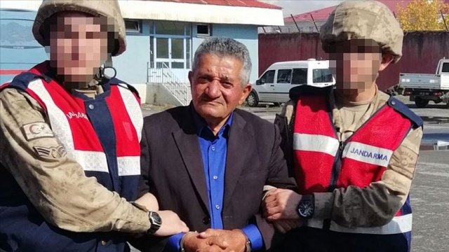 25 yıl sığınakta gizlenen cinayet zanlısı yakalandı 25 yıl sığınakta gizlenen cinayet zanlısı yakalandı