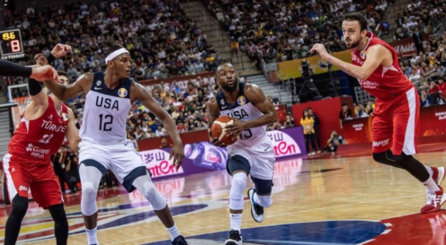 A Milli Basketbol Takımı'nın ABD maçı zirvede A Milli Basketbol Takımı'nın ABD maçı zirvede