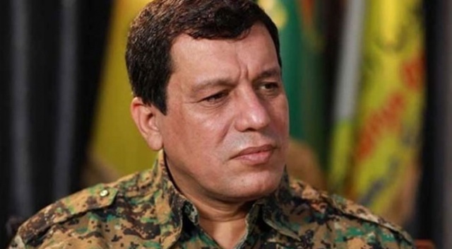 ABD general olarak tanıtmıştı... Terörist Mazlum Kobani Türkiye'de birçok kanlı terör eyleminin talimatını verdi ABD general olarak tanıtmıştı... Terörist Mazlum Kobani Türkiye'de birçok kanlı terör eyleminin talimatını verdi