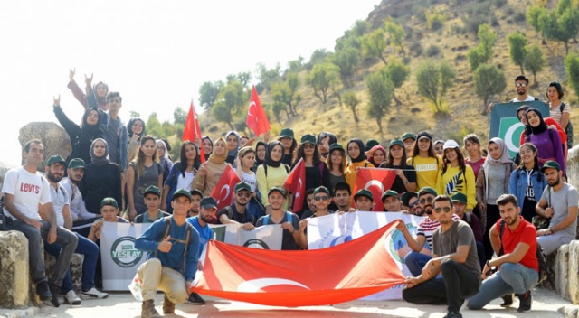 Adıyaman’da, ‘Mehmetçiğe selam’ temalı yürüyüş yapıldı