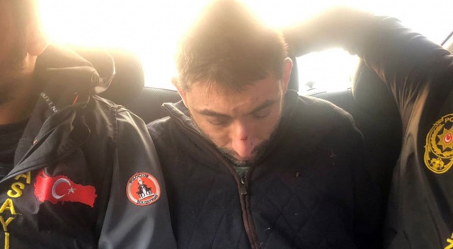 Ambulans hırsızlığının şüphelisinin ilk ifadesi: "Hava soğuktu o yüzden" Ambulans hırsızlığının şüphelisinin ilk ifadesi: "Hava soğuktu o yüzden"