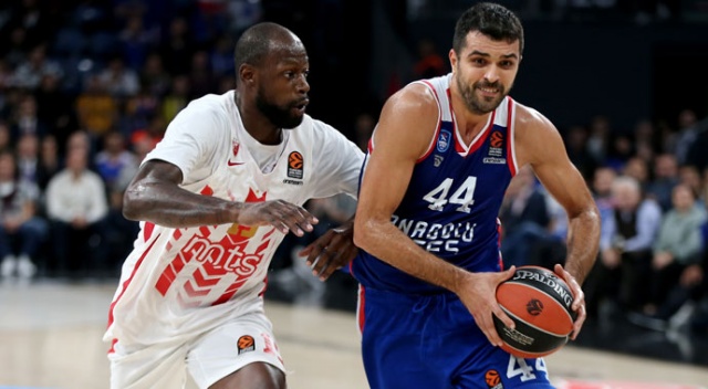 Anadolu Efes evinde galip! (Anadolu Efes 85-70 Kızılyıldız)