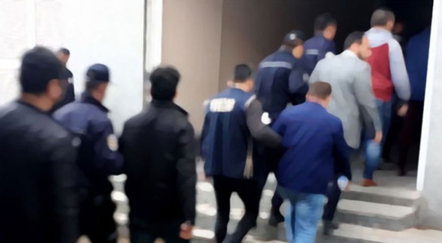 Ankara'da DEAŞ'a büyük darbe: 20 gözaltı Ankara'da DEAŞ'a büyük darbe: 20 gözaltı