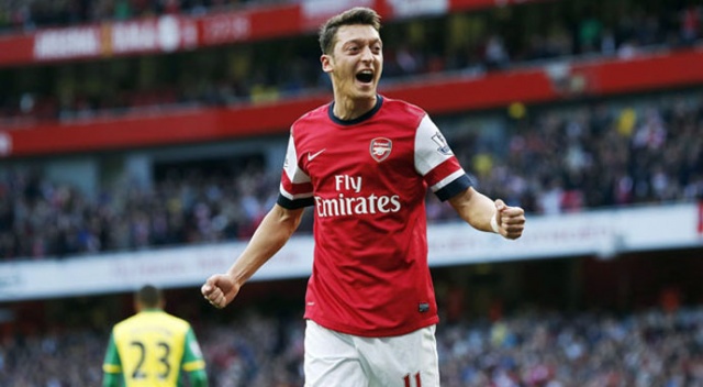 Arsenal kadro dışı bıraktı! Mesut Özil Fenerbahçe'ye doğru Arsenal kadro dışı bıraktı! Mesut Özil Fenerbahçe'ye doğru