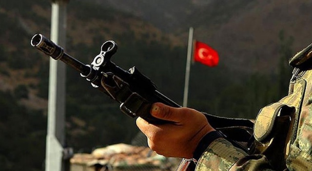Barış Pınarı Harekatı'nda yaralanan asker şehit oldu Barış Pınarı Harekatı'nda yaralanan asker şehit oldu