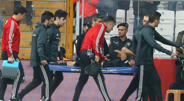 Beşiktaş'ta Dorukhan şoku! Hastaneye kaldırıldı Beşiktaş'ta Dorukhan şoku! Hastaneye kaldırıldı