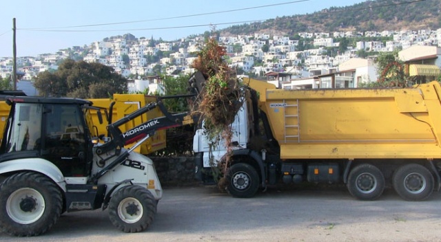 Bodrum'dan 85 ton çöp çıktı, duyanlar kulaklarına inanamadı! Bodrum'dan 85 ton çöp çıktı, duyanlar kulaklarına inanamadı!