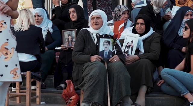 Diyarbakır annelerinin evlat nöbeti 'klip' oldu