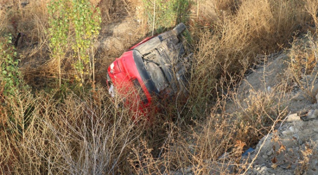 Erzincan’da göreve giden askerler kaza yaptı: 2 yaralı Erzincan’da göreve giden askerler kaza yaptı: 2 yaralı