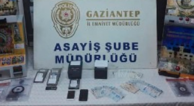 Gaziantep'te yasa dışı bahis operasyonu: 12 gözaltı Gaziantep'te yasa dışı bahis operasyonu: 12 gözaltı