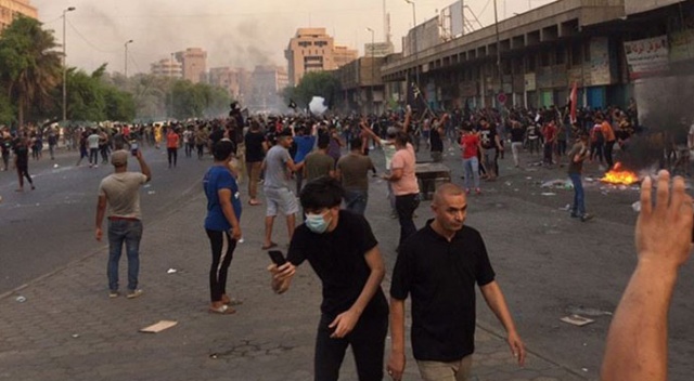 Irak&#039;ta devam eden hükümet karşıtı gösterilerde 43 kişi öldü