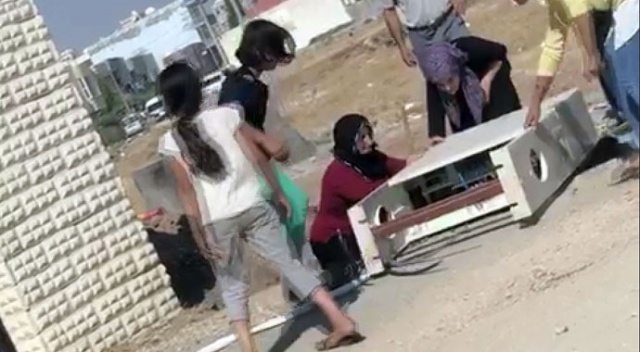 Kaçak elektrik için bu kez panoyu söktüler
