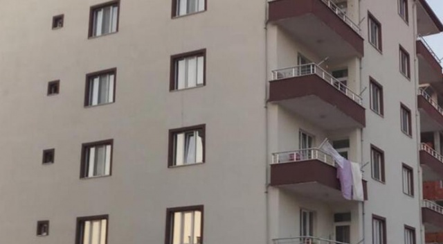 Konya’da şüpheli ölüm! Genç kadın 3. kattan düşüp öldü Konya’da şüpheli ölüm! Genç kadın 3. kattan düşüp öldü