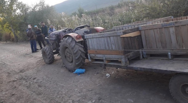 Traktör üzerinde ölü bulundu Traktör üzerinde ölü bulundu