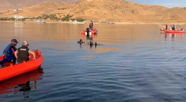 TSK’nın özel ekibi, &quot;ROV&quot; cihazı ile muhtarın cesedine ulaştı