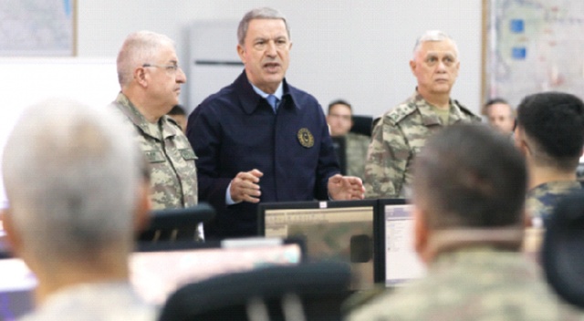 Bakan Akar telsizden Mehmetçiğe seslendi: Her an her şey olabilir Bakan Akar telsizden Mehmetçiğe seslendi: Her an her şey olabilir