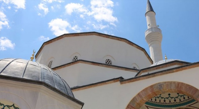 Bir asır sonra hasret bitiyor Bir asır sonra hasret bitiyor
