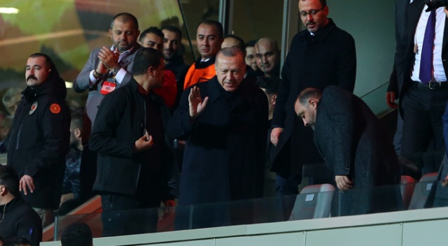 Cumhurbaşkanı Erdoğan, Başakşehir’i yalnız bırakmadı