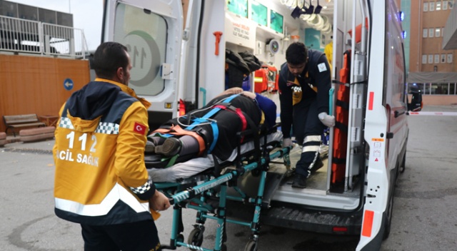 Erzincan'da yolcu otobüsü devrildi: 8 yaralı Erzincan'da yolcu otobüsü devrildi: 8 yaralı
