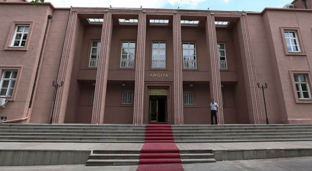 Eski Danıştay üyesi Bülent Olcay'ın hapis cezasına onama Eski Danıştay üyesi Bülent Olcay'ın hapis cezasına onama