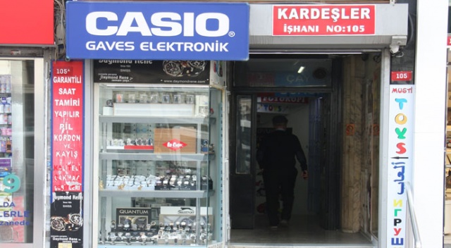 Fatih’te 500 bin TL'lik soygun... KAldıkları hanı soydular! Fatih’te 500 bin TL'lik soygun... KAldıkları hanı soydular!