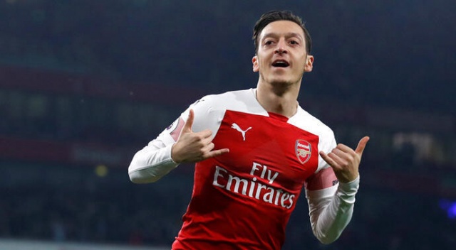 Fenerbahçe Mesut Özil transferinde sona yaklaştı!