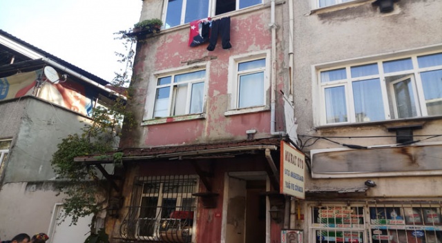 Korkunç! Emekli başkomiser silahıyla kızını başından vurup öldürdü