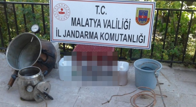 Malatya&#039;da jandarmadan sahte içki operasyonu
