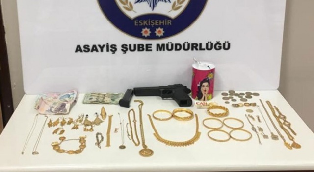 Şehirlerarası hırsızlık yapan 2 kadın yakalandı