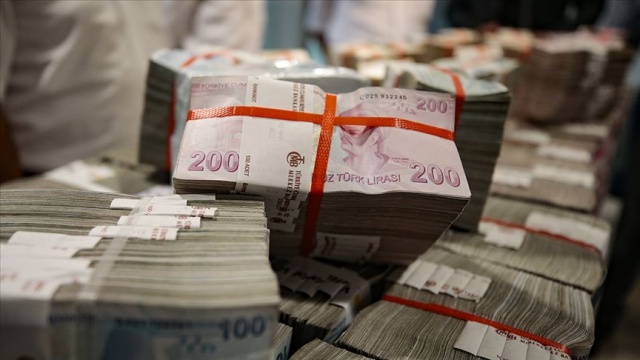 Türkiye'nin 2018 vergi rekortmenleri belli oldu Türkiye'nin 2018 vergi rekortmenleri belli oldu