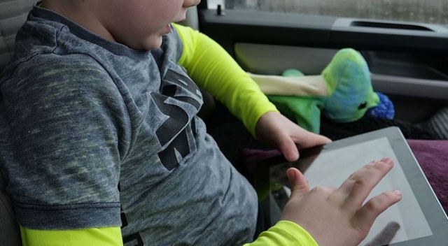 YouTube'da çocuklara yönelik videolara düzenleme getiriliyor