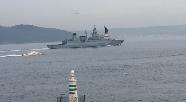 Alman savaş gemisi FGS Hamburg Çanakkale'de Alman savaş gemisi FGS Hamburg Çanakkale'de