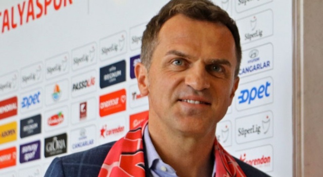 Antalyaspor, Tomas ile yolları ayırdı Antalyaspor, Tomas ile yolları ayırdı