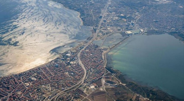 Bakan Turhan'dan Kanal İstanbul açıklaması: İmzalar atıldı