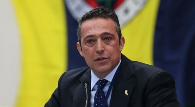 Başkan Ali Koç, maç sonu Yanal ile otoparkta sohbet etti