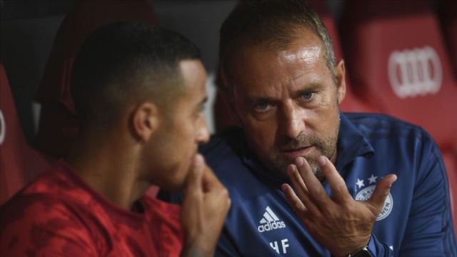 Bayern Münih sezona Hans Flick'le devam edecek Bayern Münih sezona Hans Flick'le devam edecek