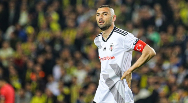 Beşiktaş, Burak Yılmaz'ın sözleşmesini uzattı Beşiktaş, Burak Yılmaz'ın sözleşmesini uzattı