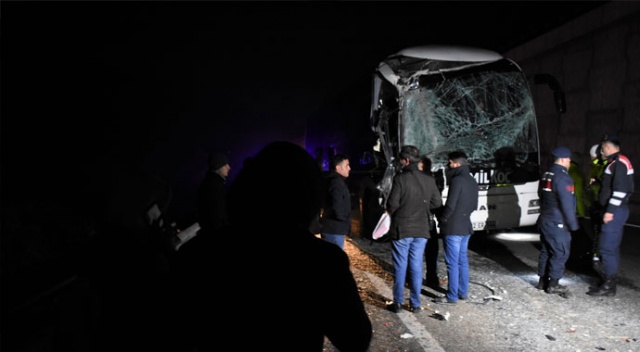 Bilecik-Eskişehir yolunda yolcu otobüsü kaza yaptı: 6 yaralı