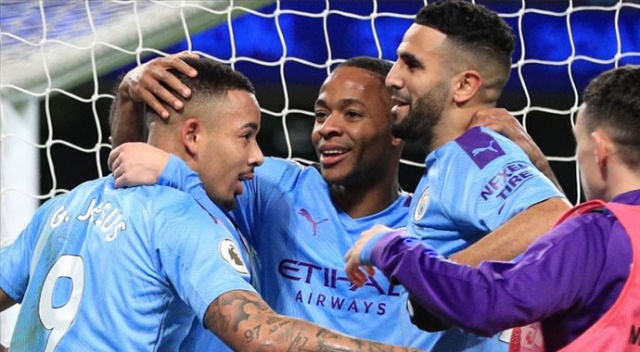Çağlarlı Leicester, Manchester City&#039;ye 3 golle boyun eğdi