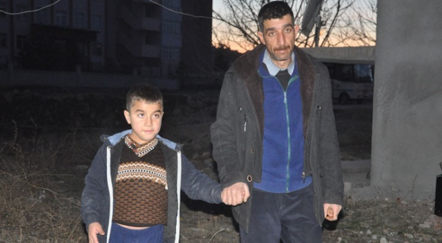 Çaresiz babadan en acı acı istek... Oğlu için organlarını hediye etmeye hazır! Çaresiz babadan en acı acı istek... Oğlu için organlarını hediye etmeye hazır!