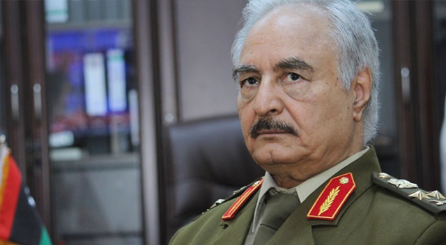 Darbeci Hafter yeni saldırı başlattı
