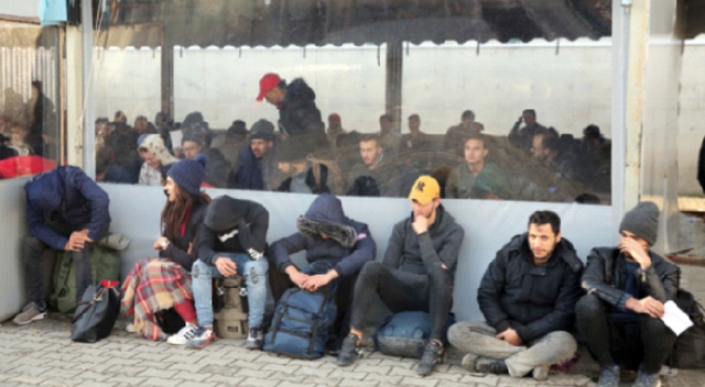 Düzensiz göçmende rekor Edirne'de Düzensiz göçmende rekor Edirne'de