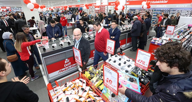 Elektronik ürünlerde yılbaşı indirimleri Elektronik ürünlerde yılbaşı indirimleri
